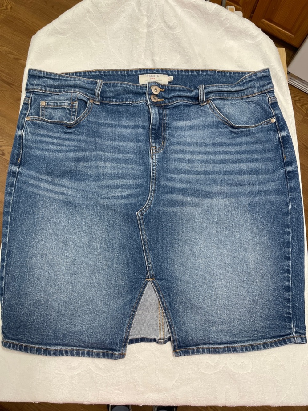 Torrid First At Fit Denim Midi Skirt - Sz 24